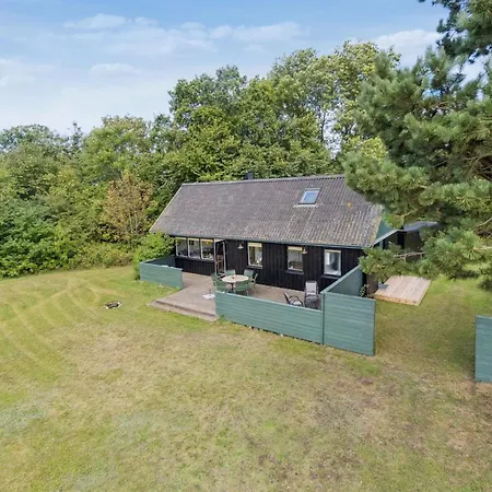 Joon - 100m From The Sea By Interhome